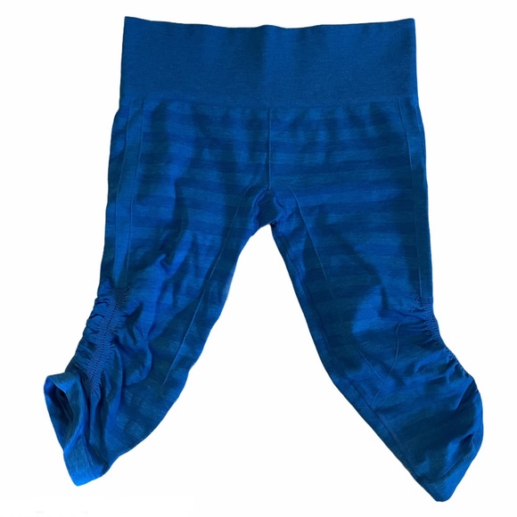 lululemon athletica Pants - LULULEMON IN THE FLOW BLUE STRIPE CROP LEGGINGS 8